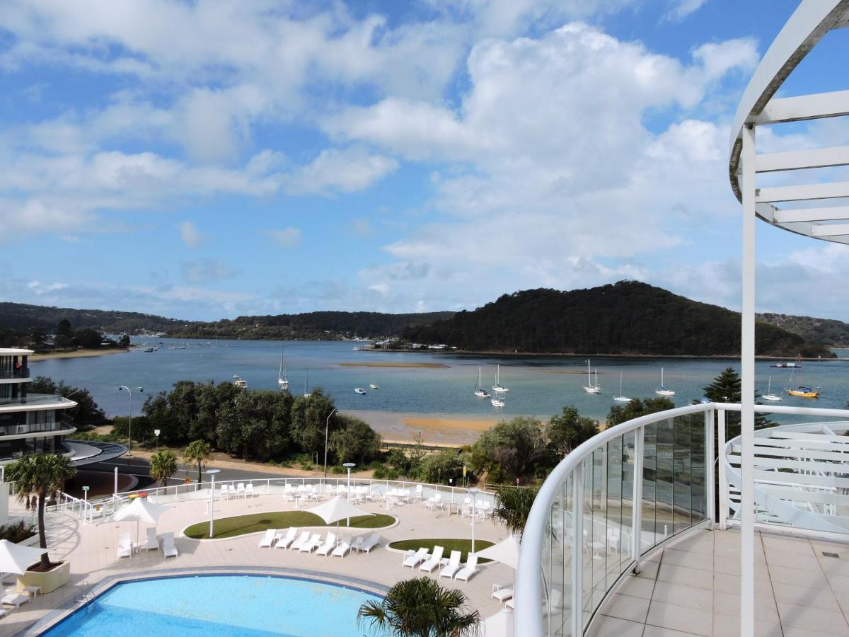 Base Holidays - Ettalong Beach Premium Apartments Экстерьер фото