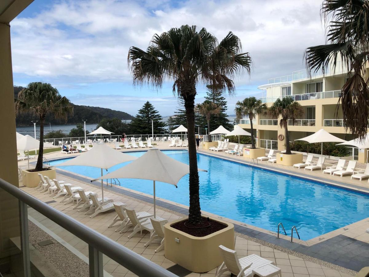 Base Holidays - Ettalong Beach Premium Apartments Экстерьер фото