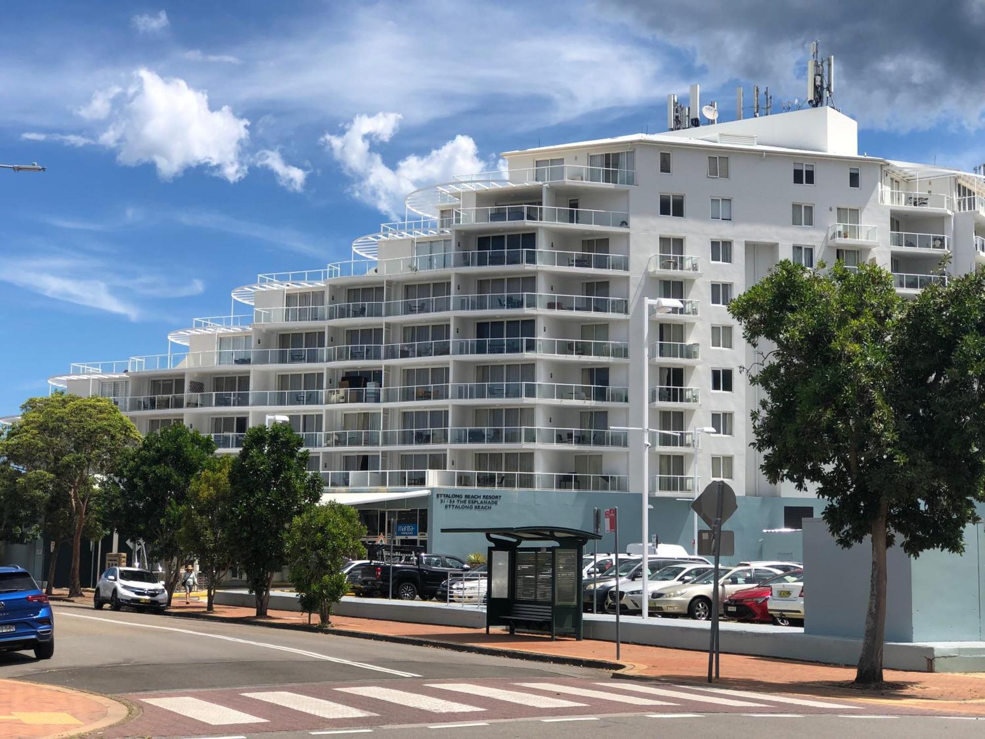 Base Holidays - Ettalong Beach Premium Apartments Экстерьер фото