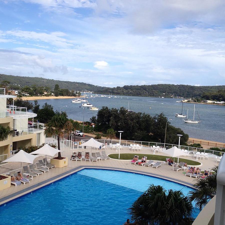 Base Holidays - Ettalong Beach Premium Apartments Экстерьер фото