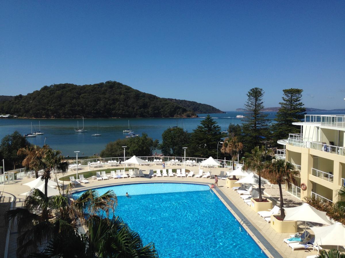 Base Holidays - Ettalong Beach Premium Apartments Экстерьер фото