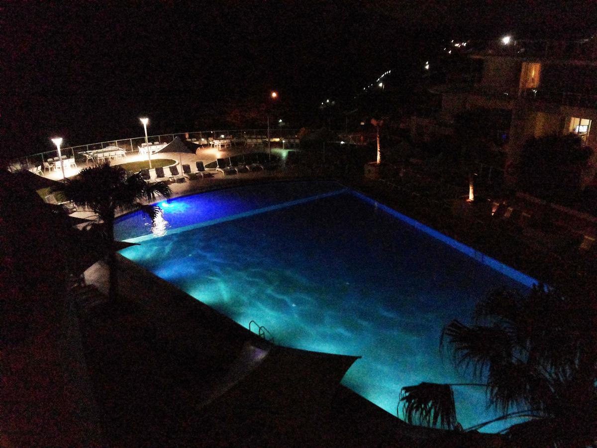 Base Holidays - Ettalong Beach Premium Apartments Экстерьер фото